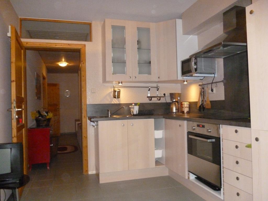 Apartament Zimmer Frei Wiesbaden Pokój zdjęcie