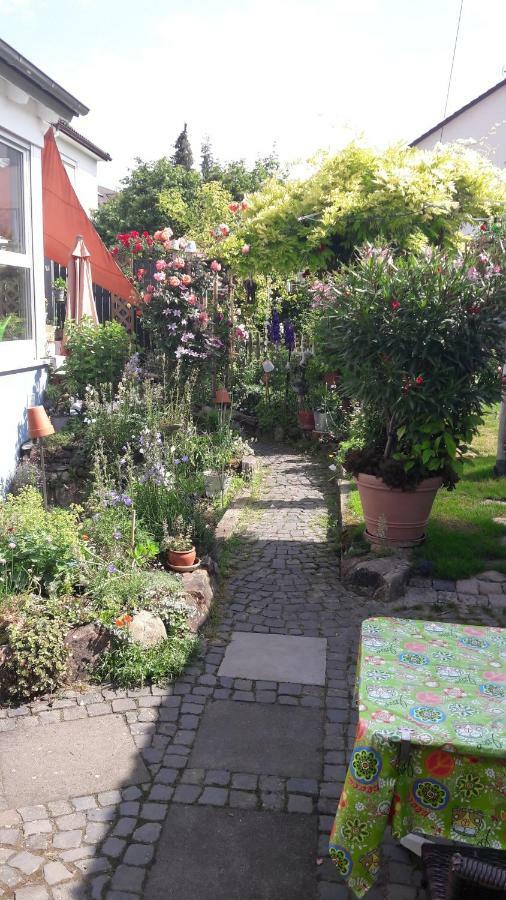Apartament Zimmer Frei Wiesbaden Zewnętrze zdjęcie